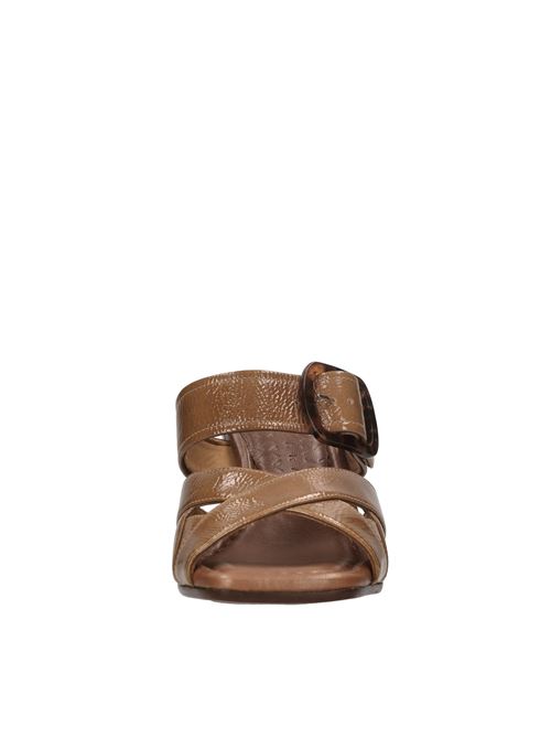  CHIE MIHARA | PANGO SALOUTURRON